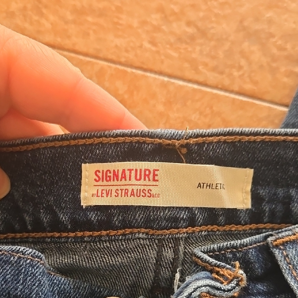 Levi's Signature Athletic Blue Jeans